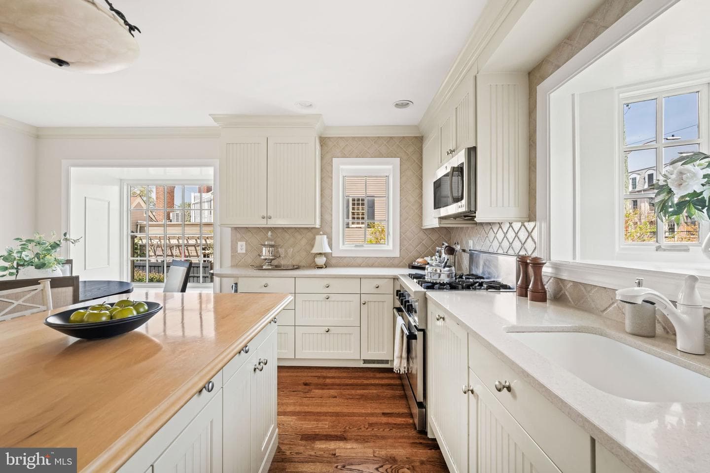 803 Green Street photo 19