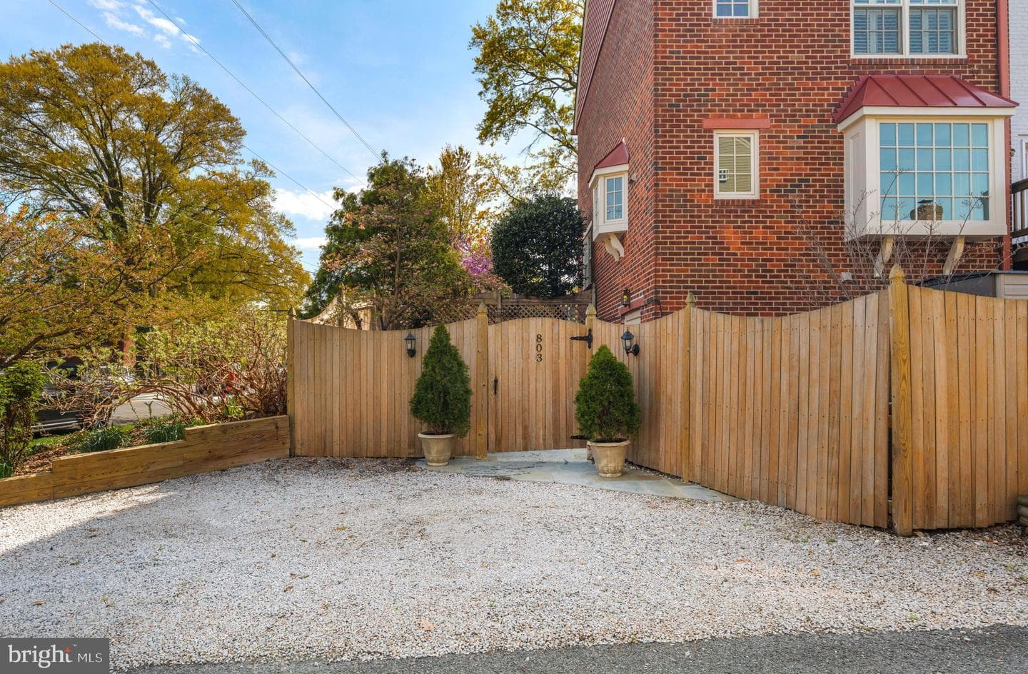 803 Green Street photo 2