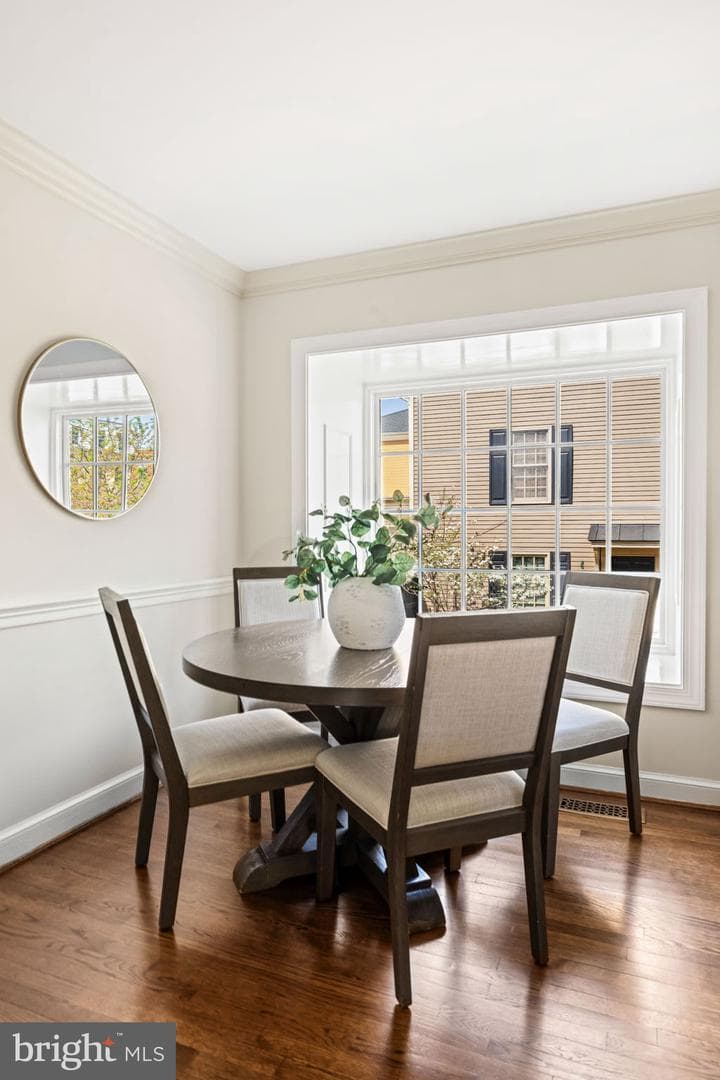 803 Green Street photo 22