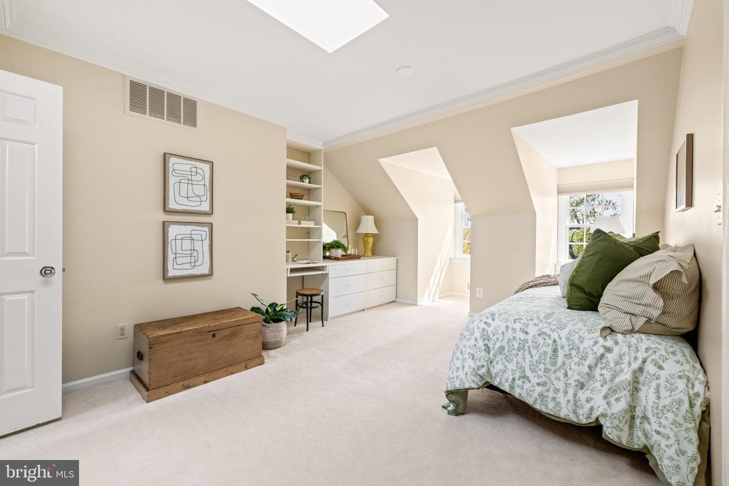 803 Green Street photo 33