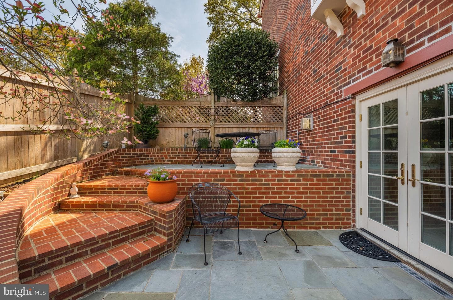 803 Green Street photo 53