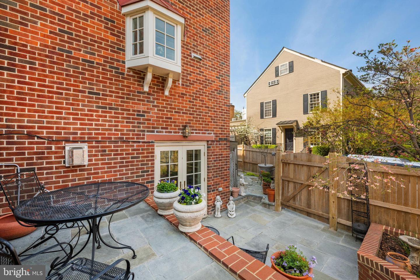 803 Green Street photo 55