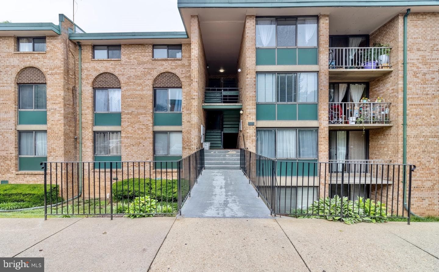 525 N Armistead Street N #302, Alexandria