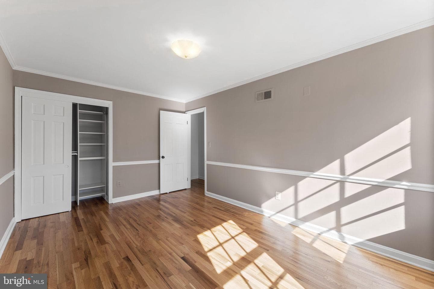 911 S Lee Street photo 26