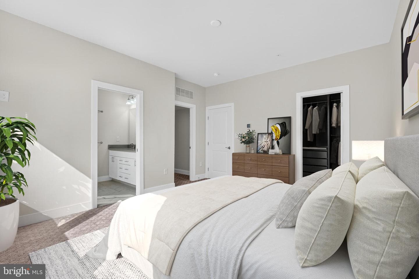 402 Stabler Lane photo 4
