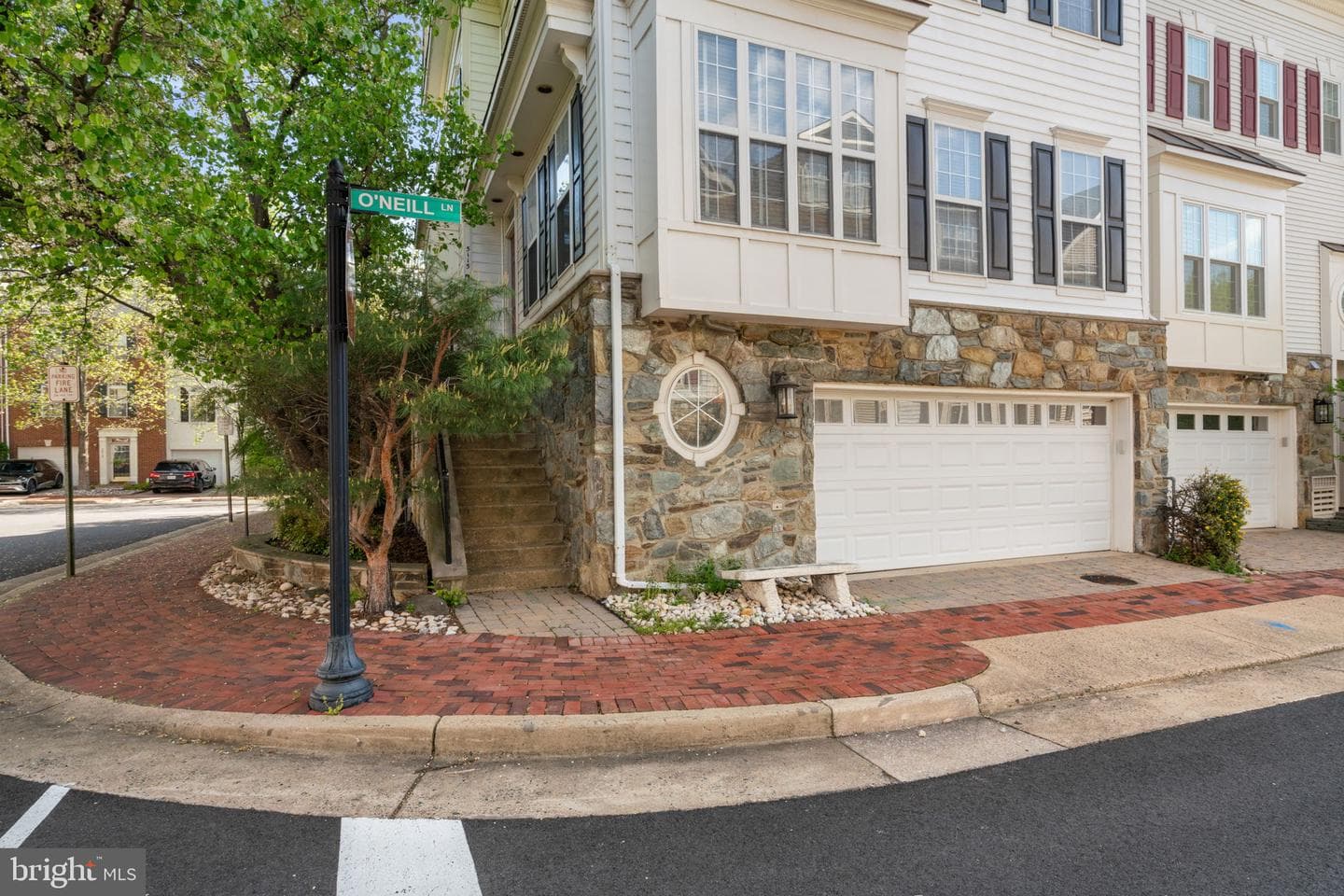 5115 O'neill Lane photo 3