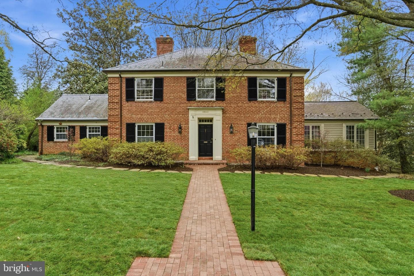 1803 Nicholson Lane photo 2
