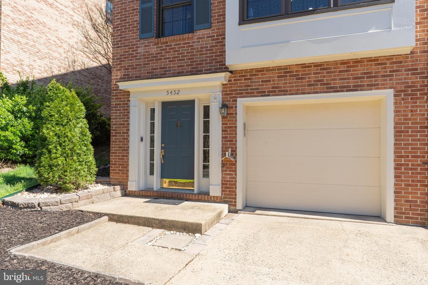 5452 Barrister Place photo 2