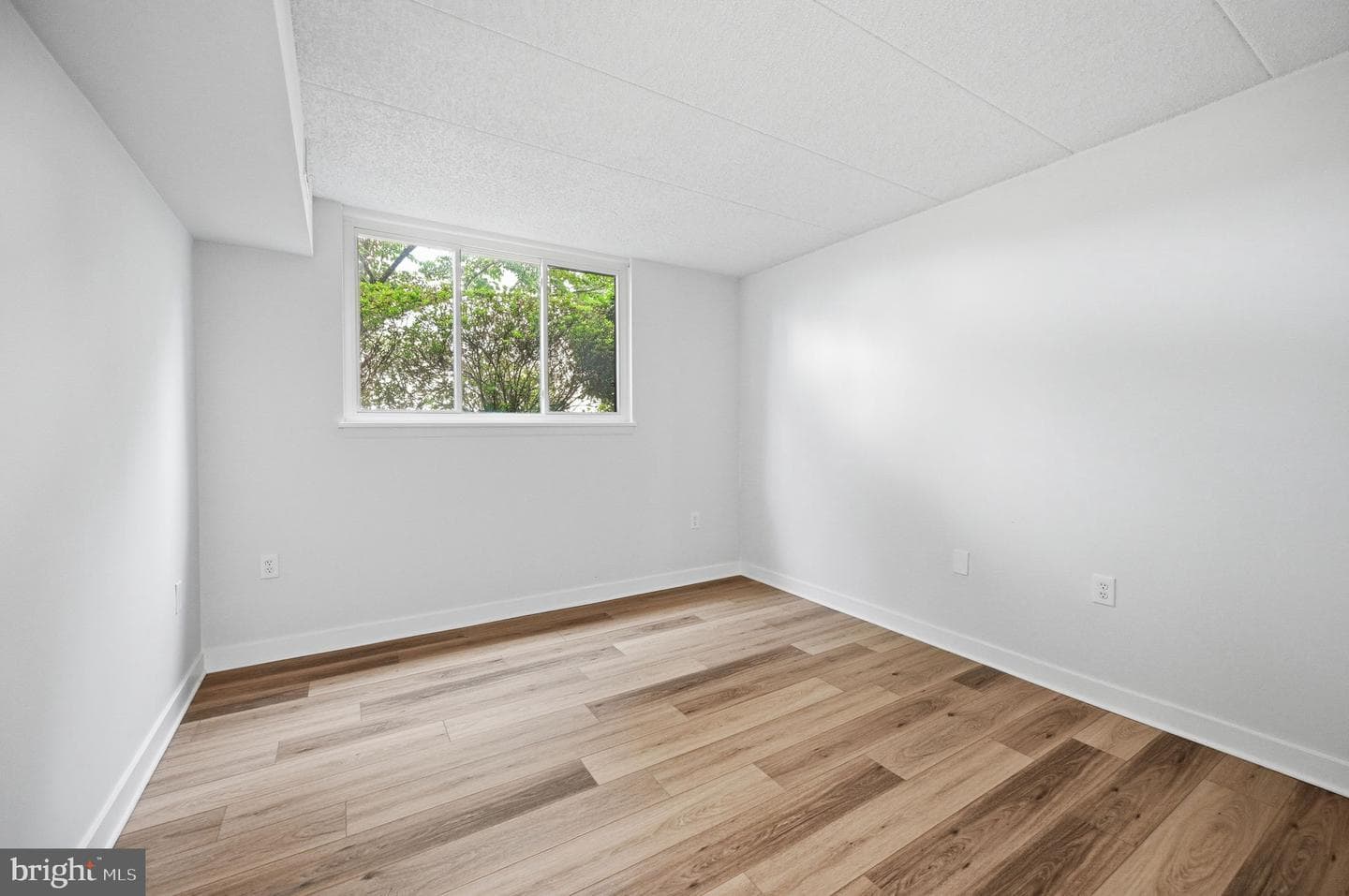 5180 Maris Avenue #101 photo 29