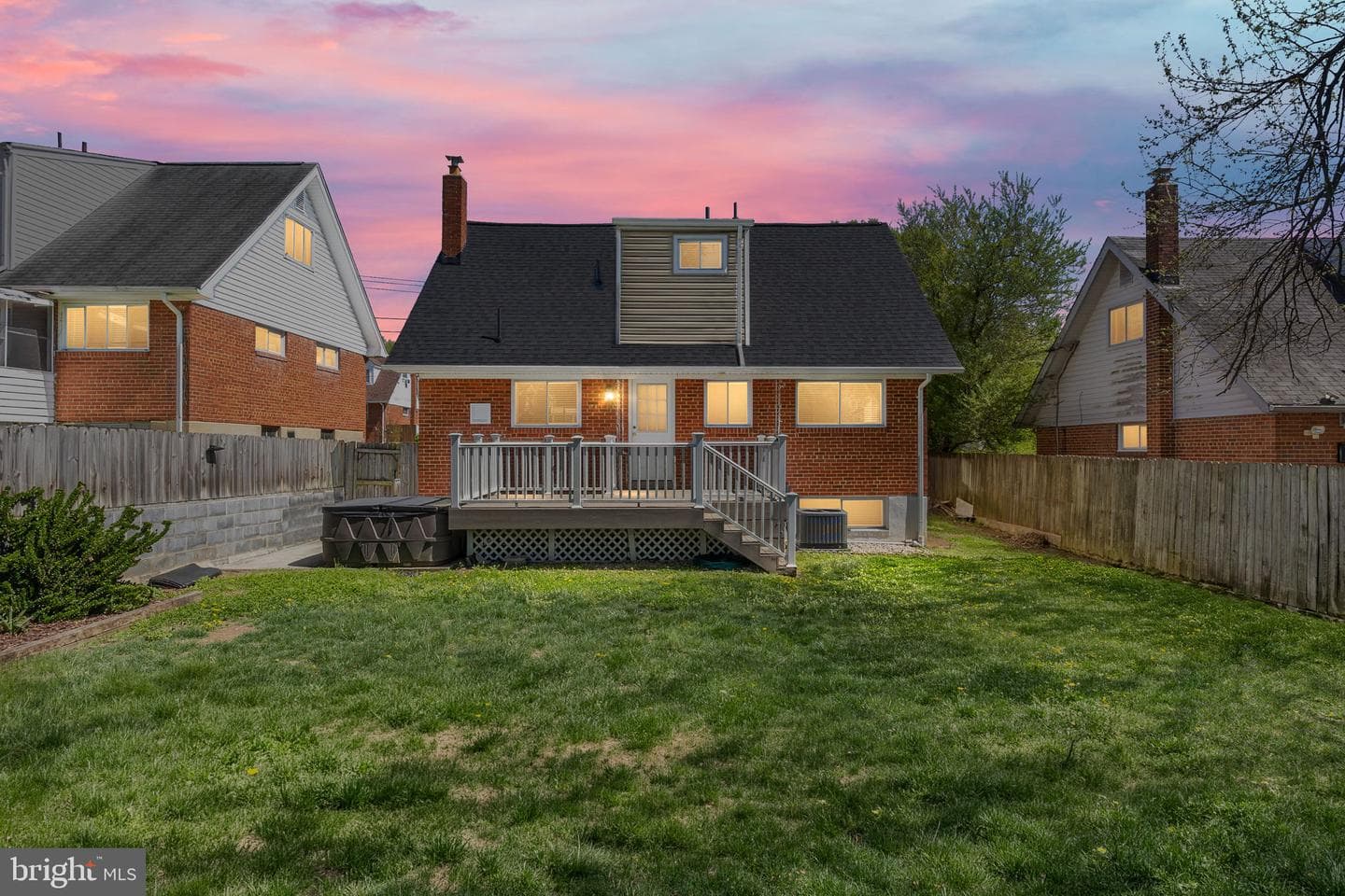 108 N Gladden Street photo 2