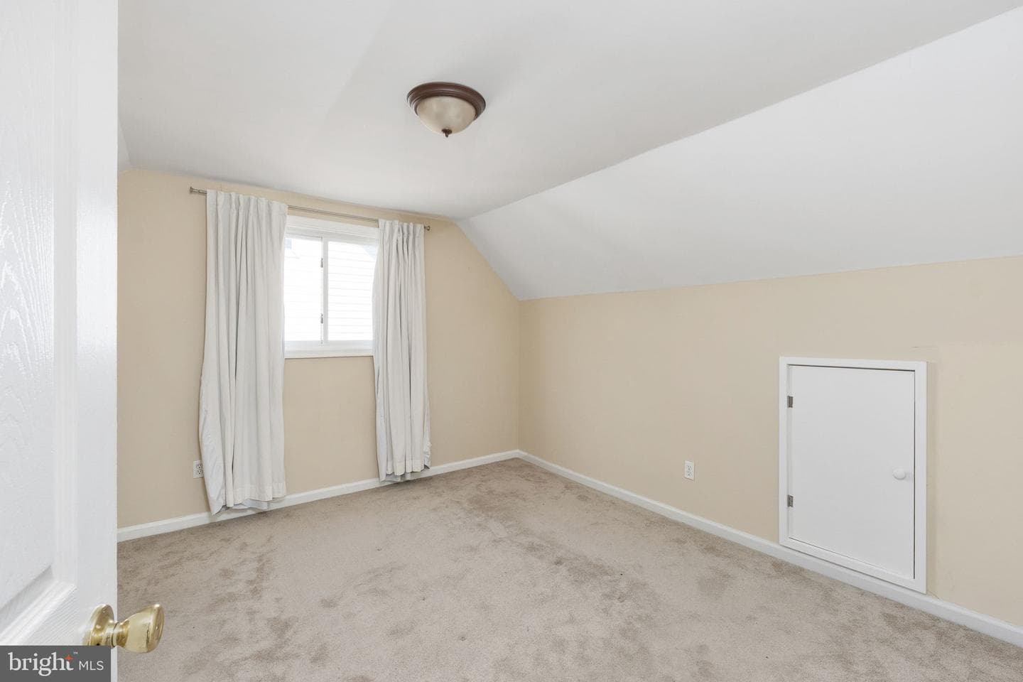 108 N Gladden Street photo 27