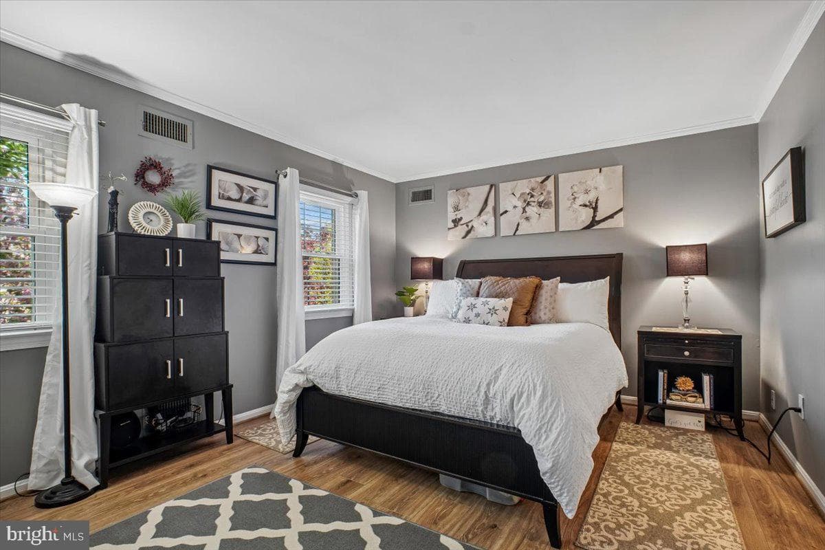 1014 N Royal Street photo 12