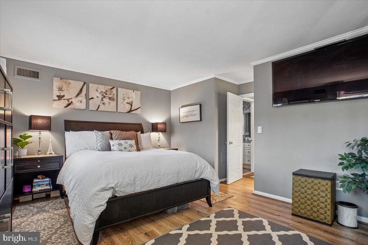 1014 N Royal Street photo 13