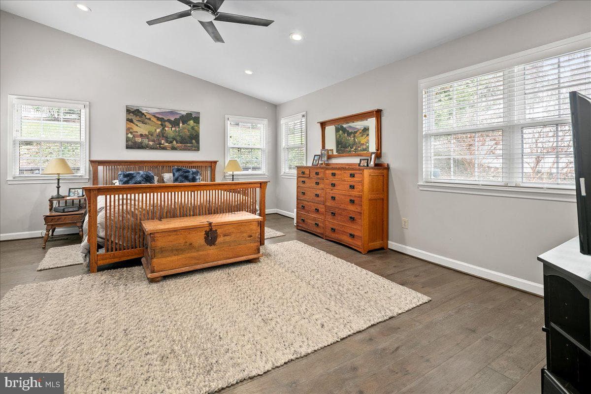 3012 Russell Road photo 22
