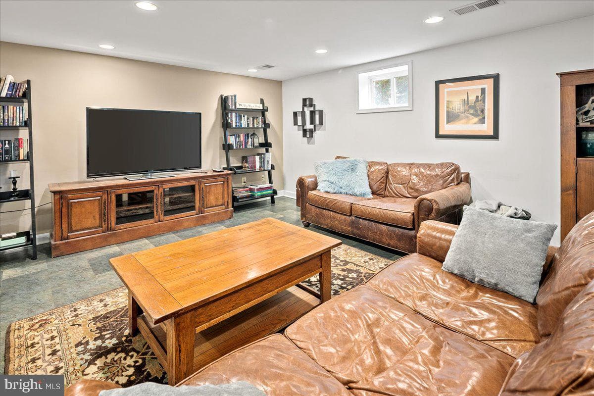 3012 Russell Road photo 44