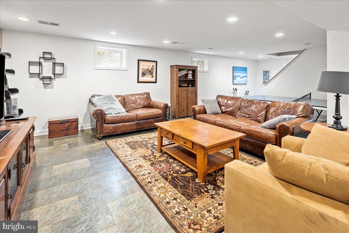 3012 Russell Road photo 45