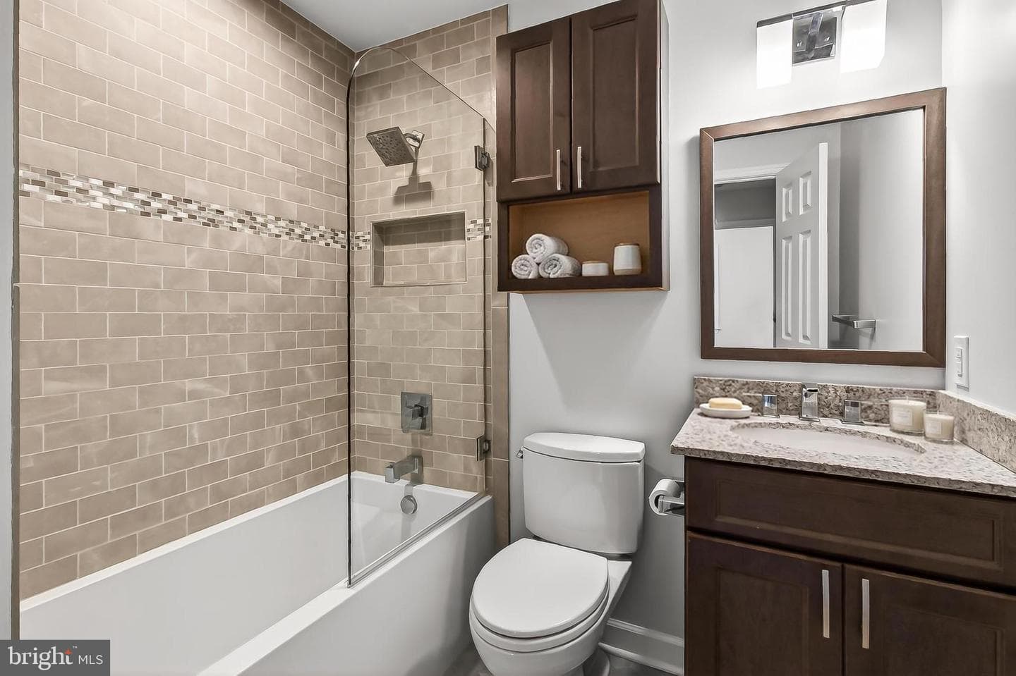 122 N West Street photo 37