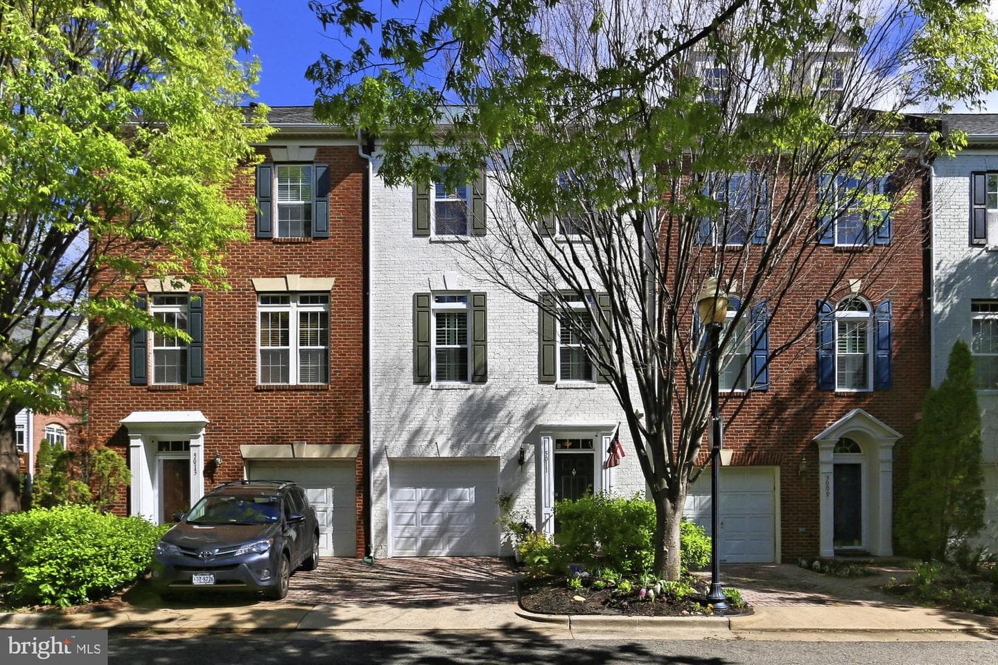 5011 Waple Lane, Alexandria