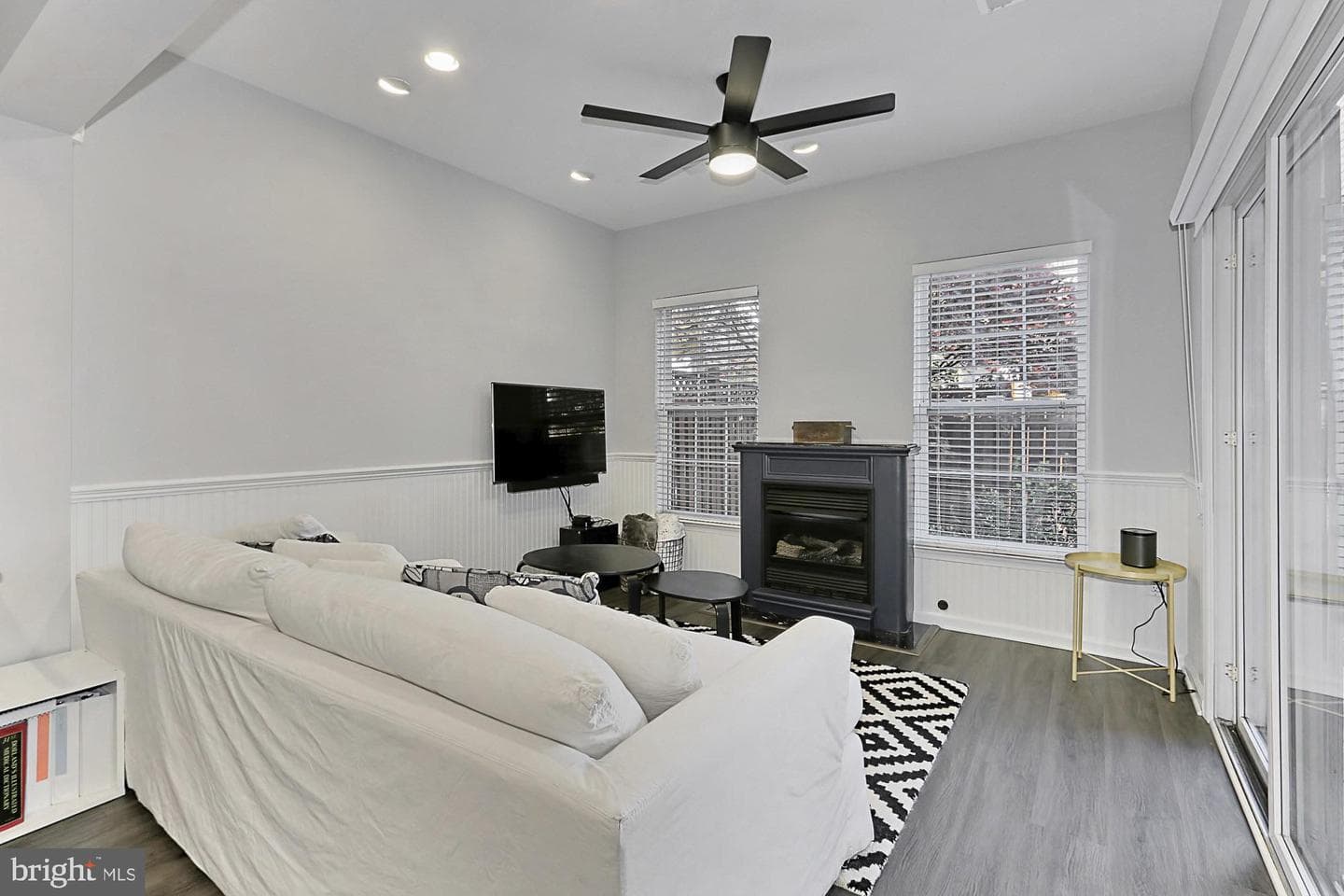 5011 Waple Lane photo 40