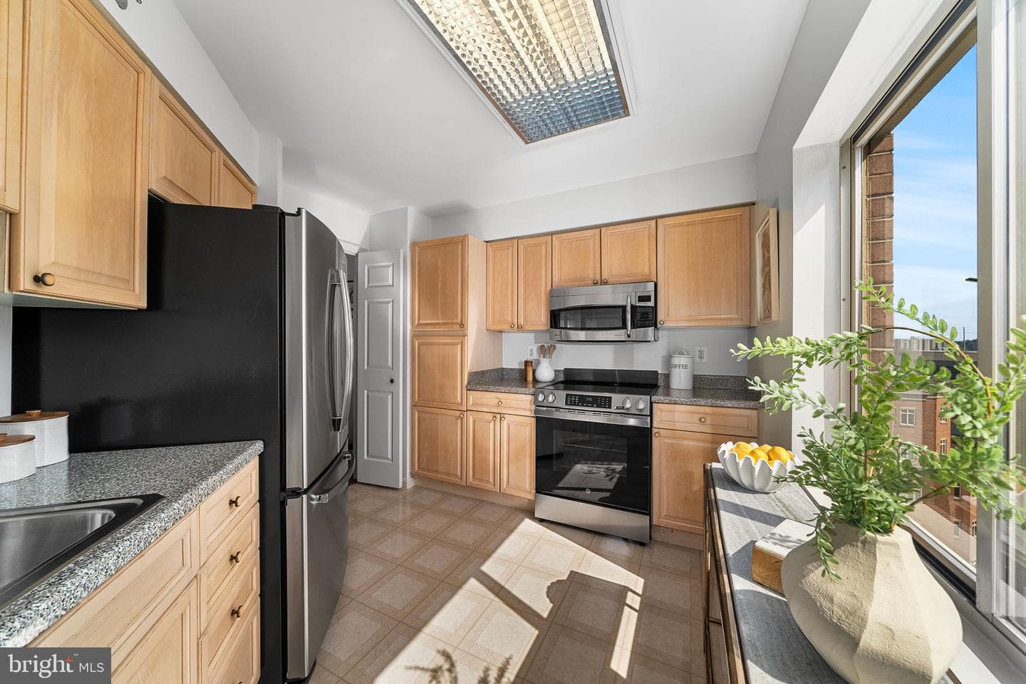 2181 Jamieson Avenue #1002 photo 20