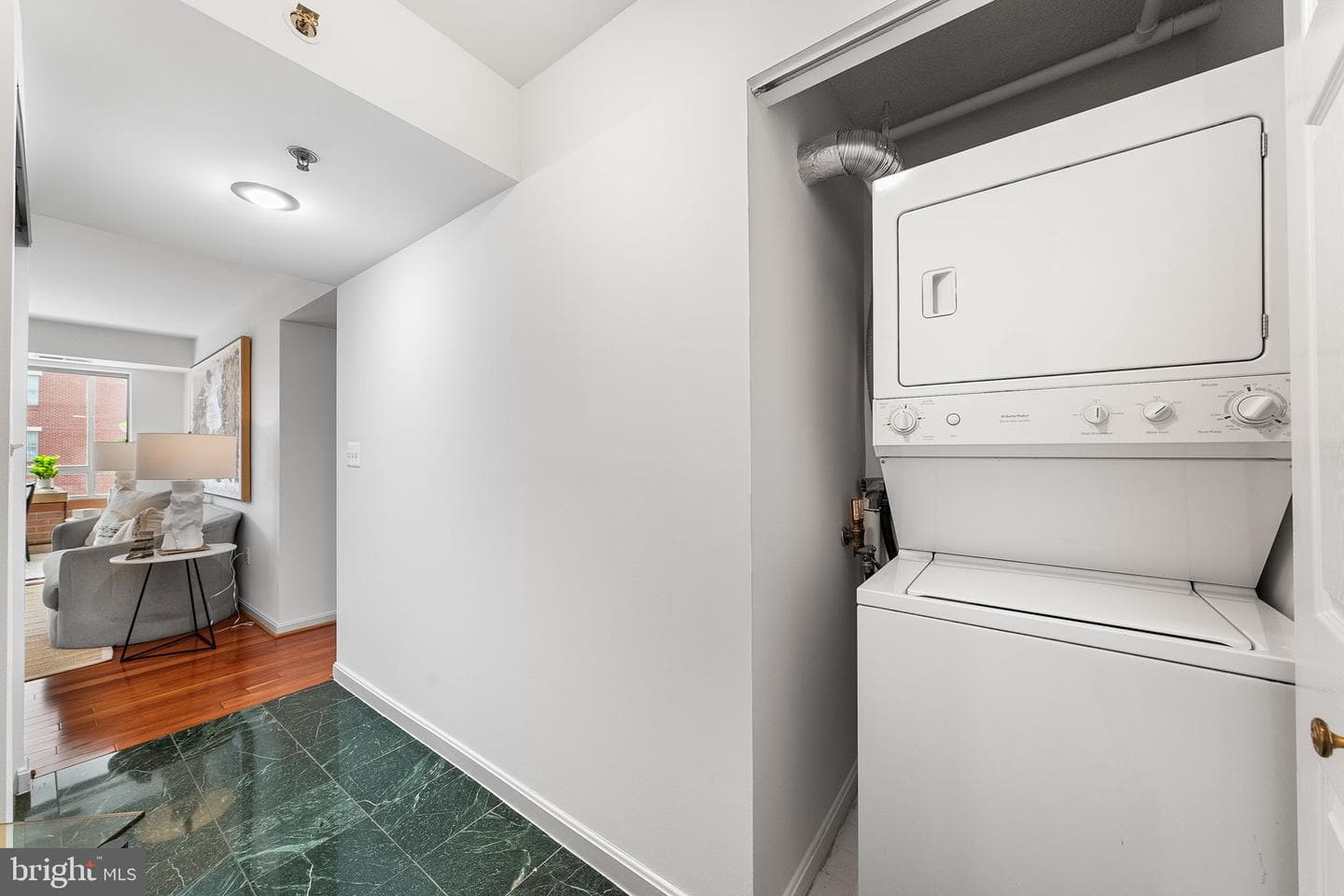 2181 Jamieson Avenue #1002 photo 6