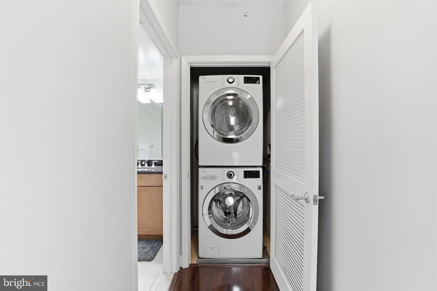 1111 Oronoco Street #225 photo 16