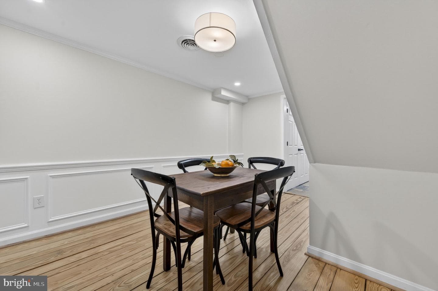 205 Wolfe Street photo 17