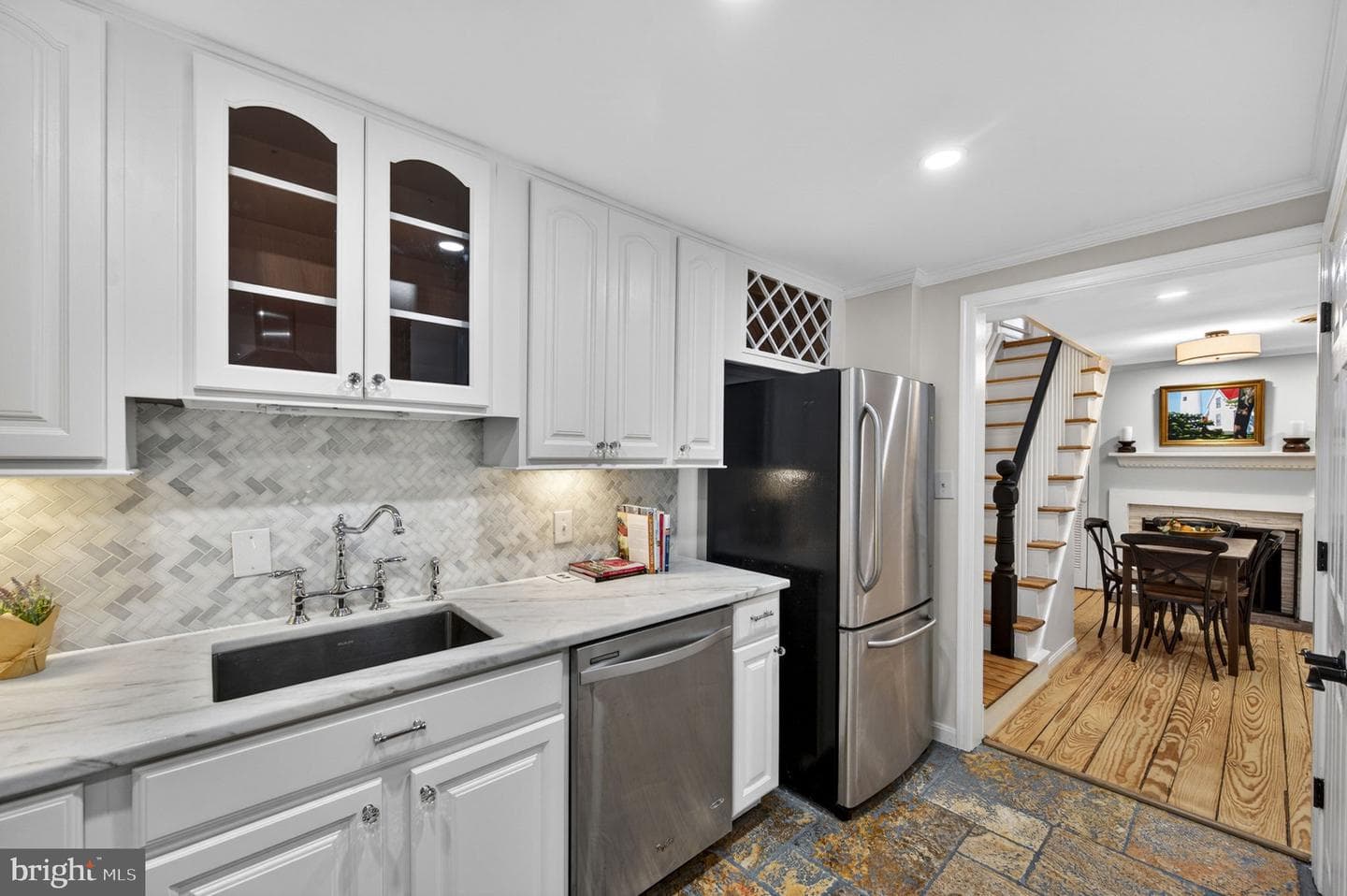 205 Wolfe Street photo 25