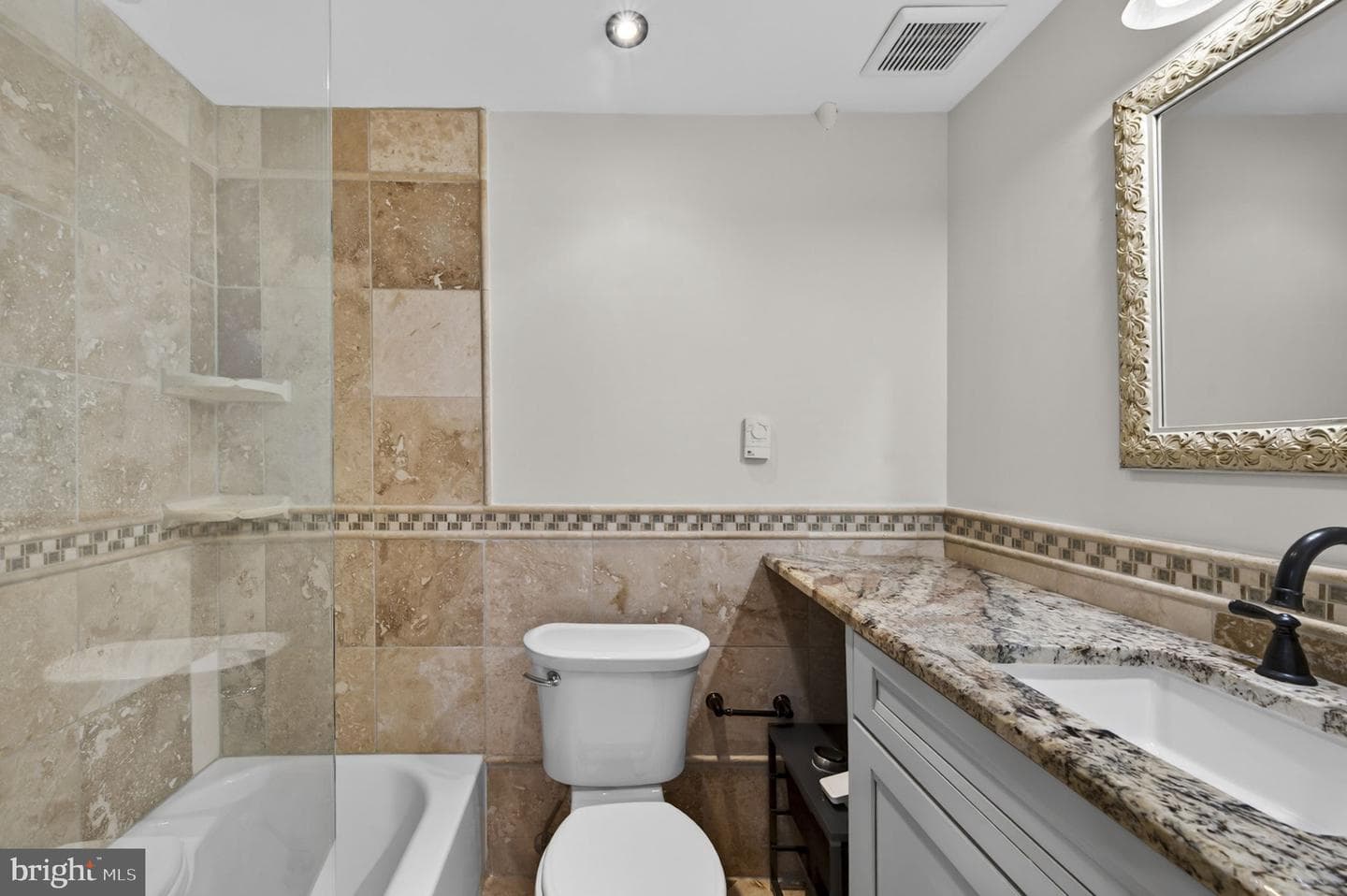 205 Wolfe Street photo 45