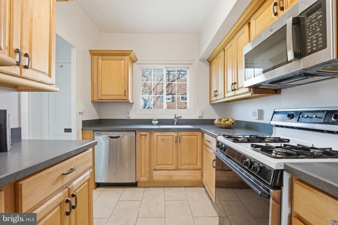 1346 Martha Custis Drive photo 11