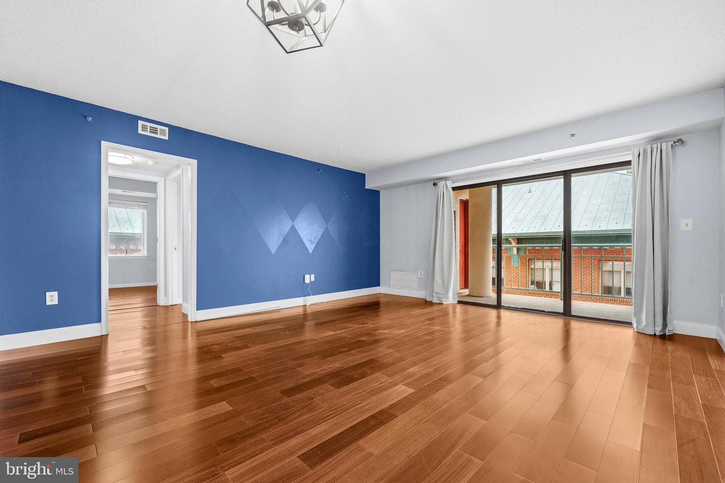 545 E Braddock Road #304 photo 10