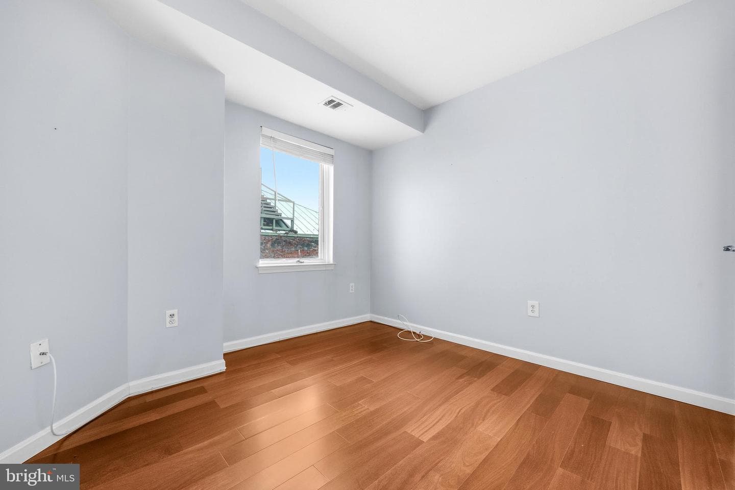 545 E Braddock Road #304 photo 11
