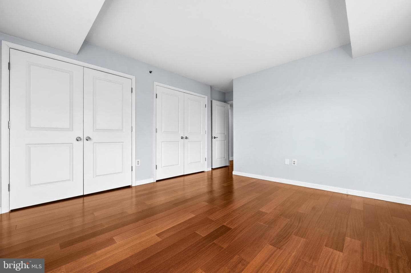 545 E Braddock Road #304 photo 17