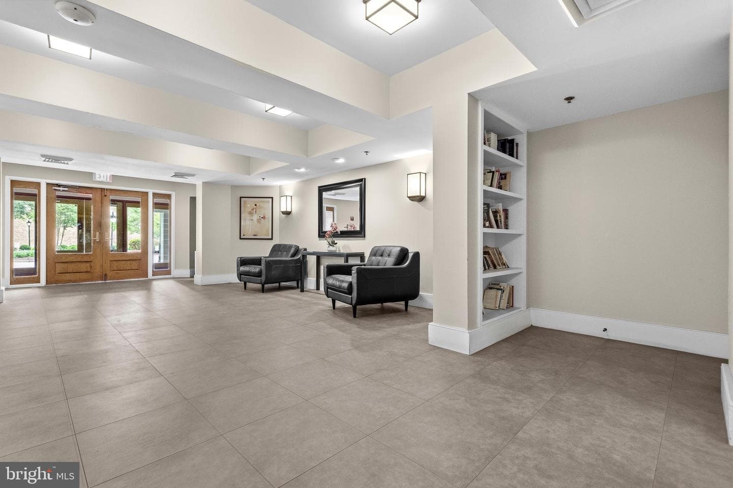545 E Braddock Road #304 photo 23