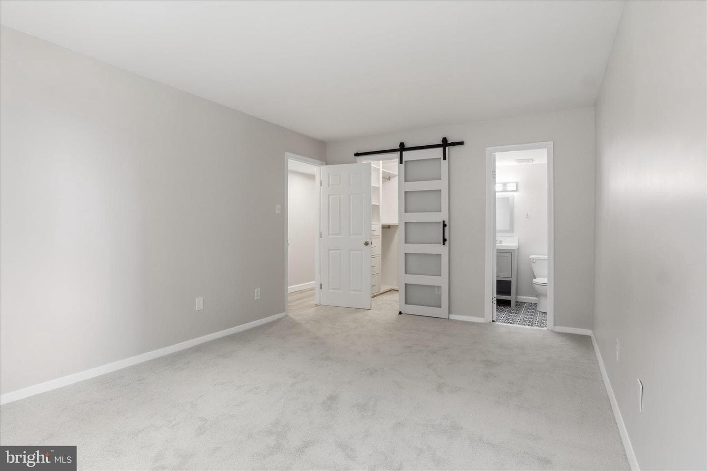 509 N Armistead Street #103 photo 23