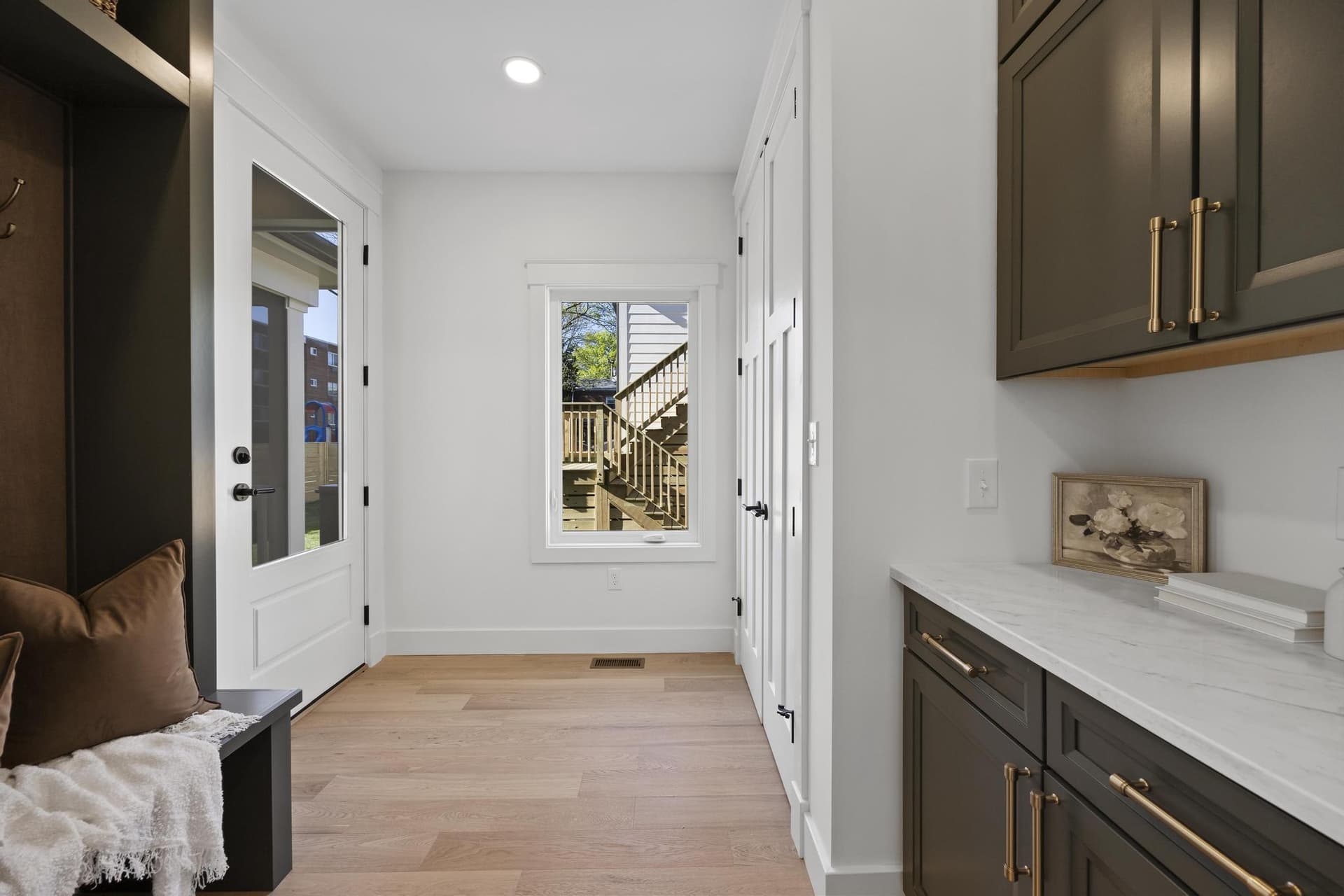 14 E Monroe Avenue photo 31