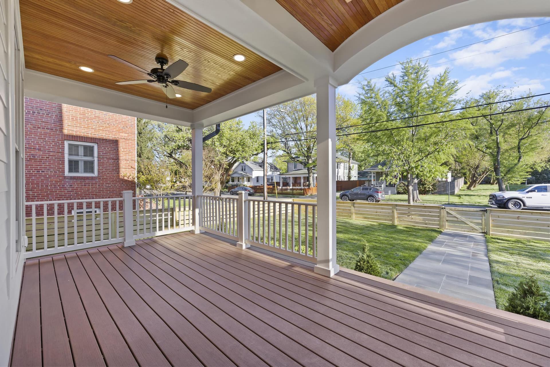 14 E Monroe Avenue photo 4