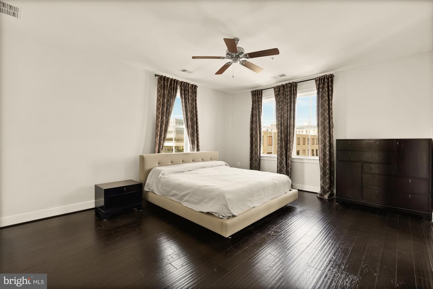 619 Mckenzie Avenue #102 photo 21