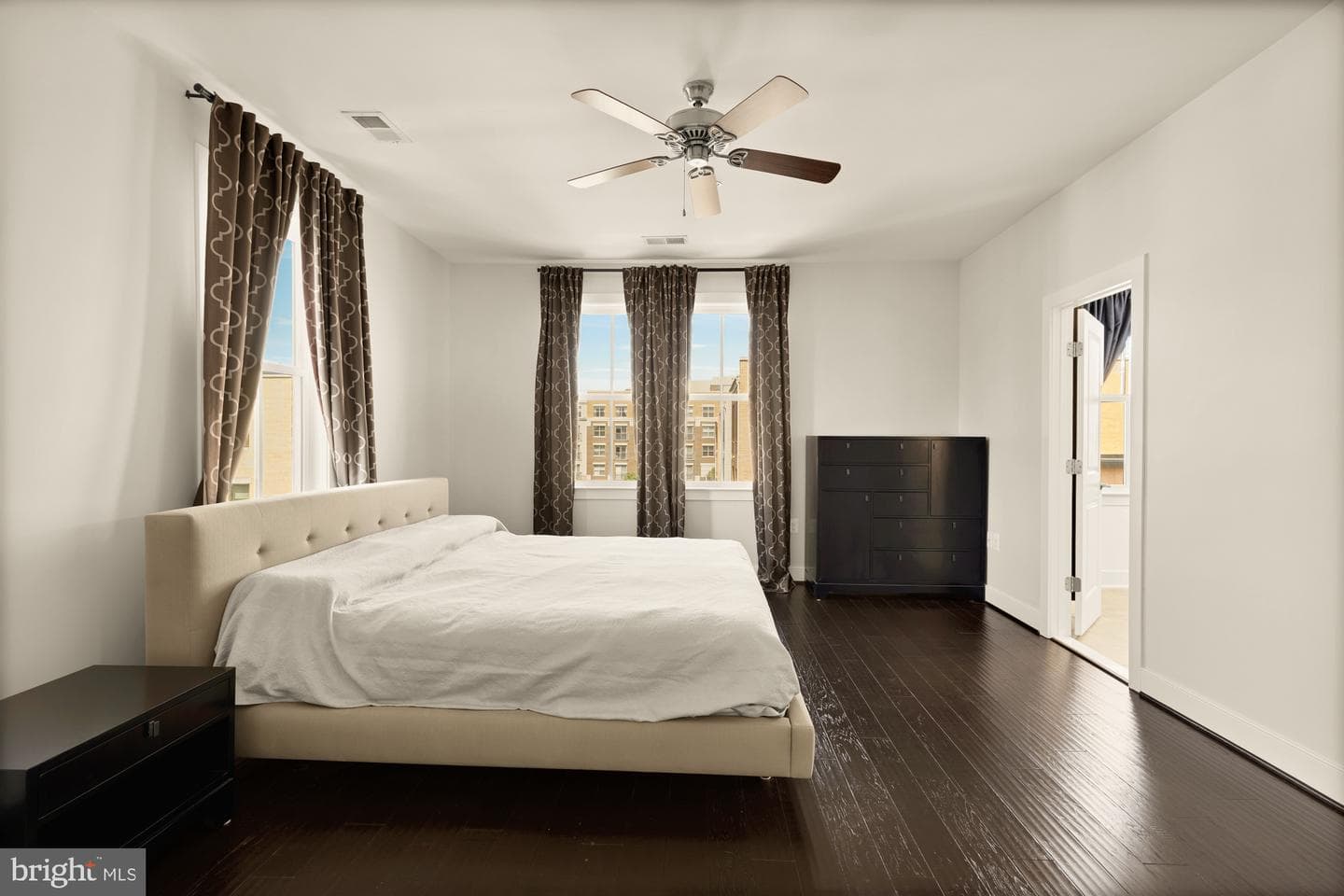 619 Mckenzie Avenue #102 photo 22