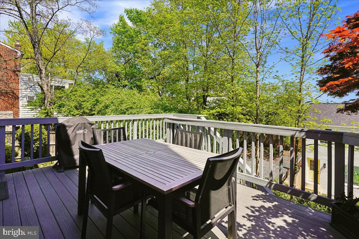215 Burgess Avenue photo 13
