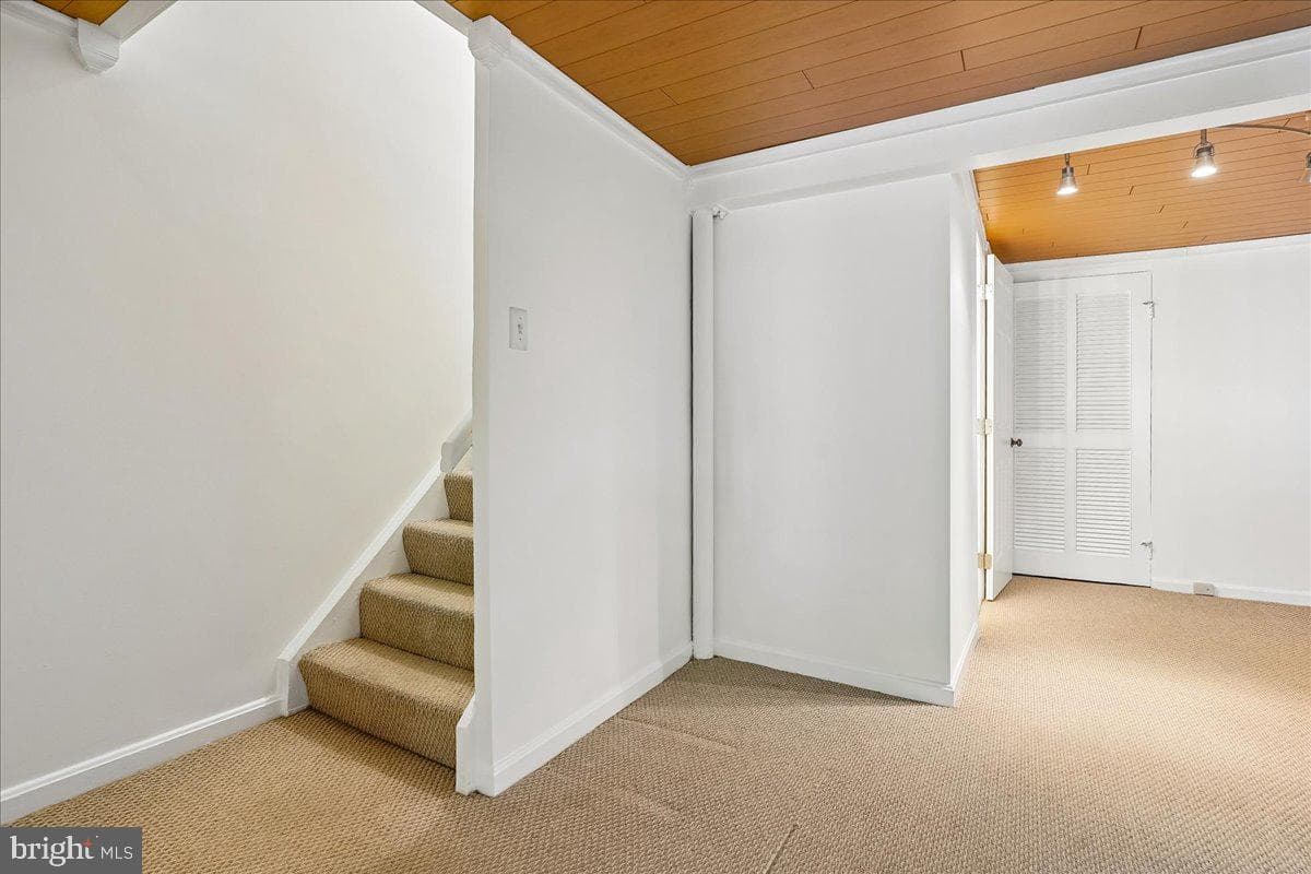 215 Burgess Avenue photo 26