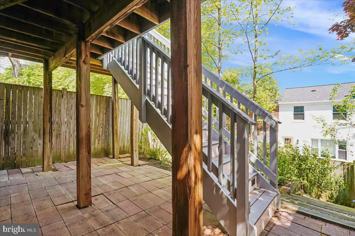 215 Burgess Avenue photo 34