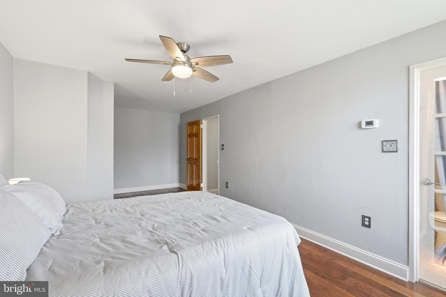 801 N Pitt Street #803 photo 37