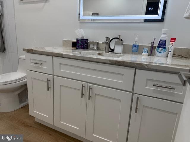 203 Yoakum Parkway #1004 photo 23
