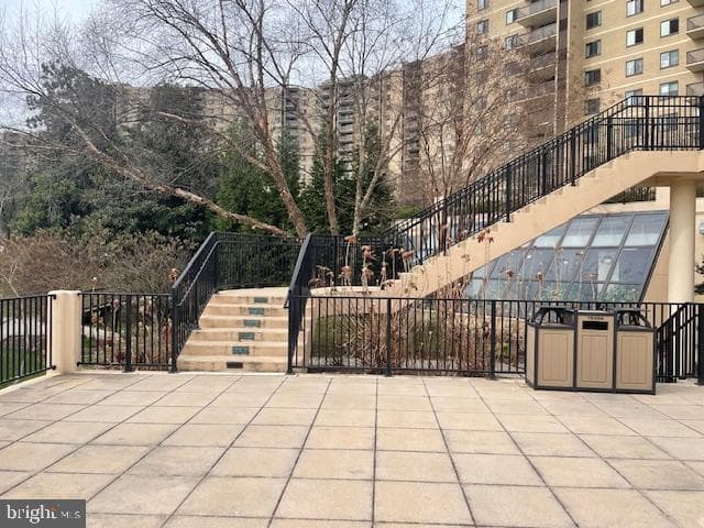 203 Yoakum Parkway #1004 photo 50