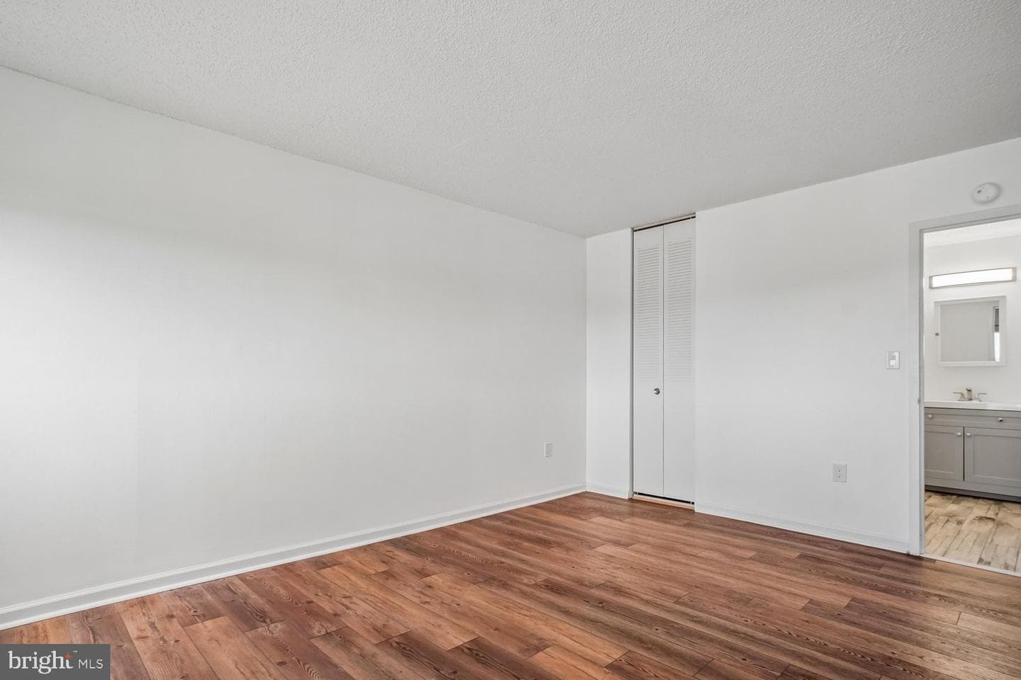 1225 Martha Custis Drive #811 photo 20