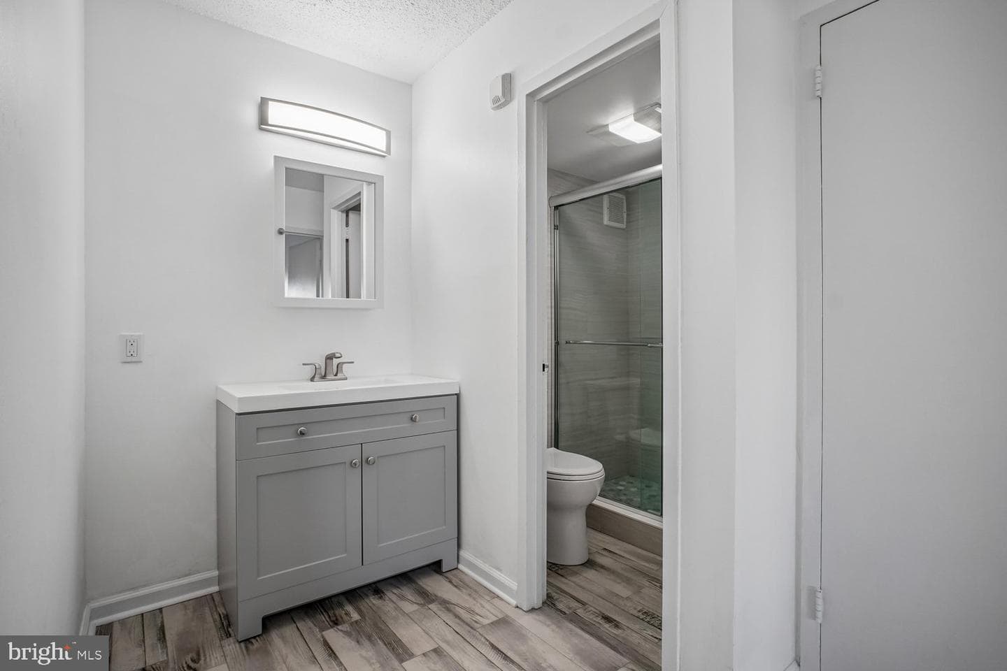 1225 Martha Custis Drive #811 photo 22