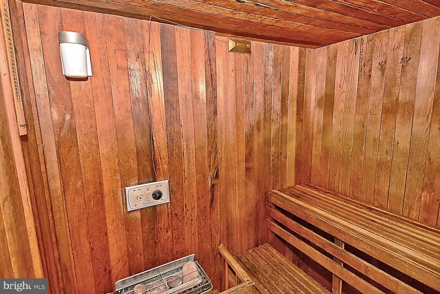 1225 Martha Custis Drive #811 photo 35
