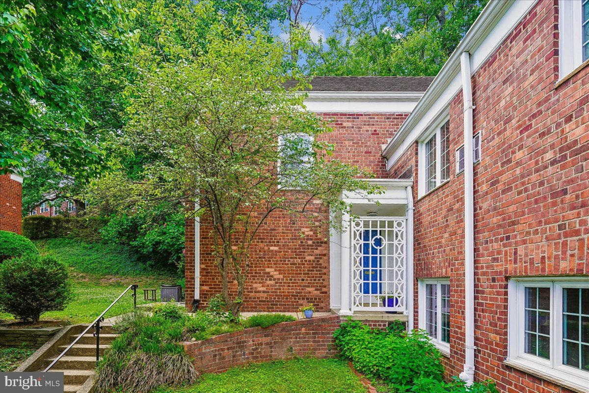 3702 Valley Drive photo 32