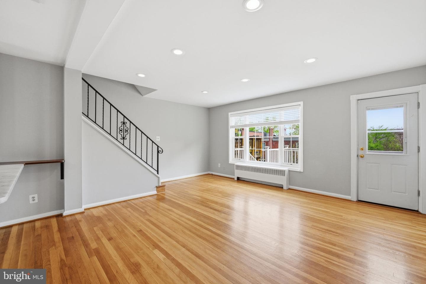 211 Guthrie Avenue photo 16